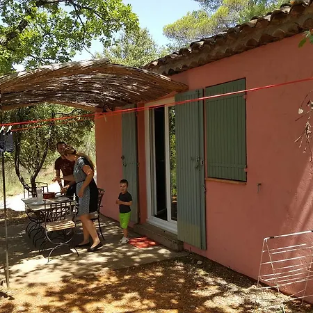 La Colline Des Ocres Village De 3 Etoiles 3* Apt