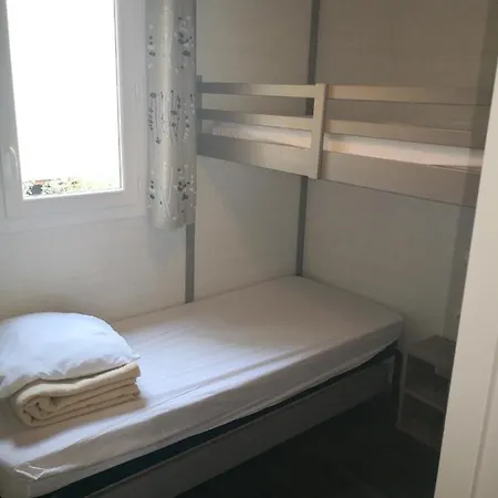 Holiday park La Colline Des Ocres Village De 3 Etoiles 3*